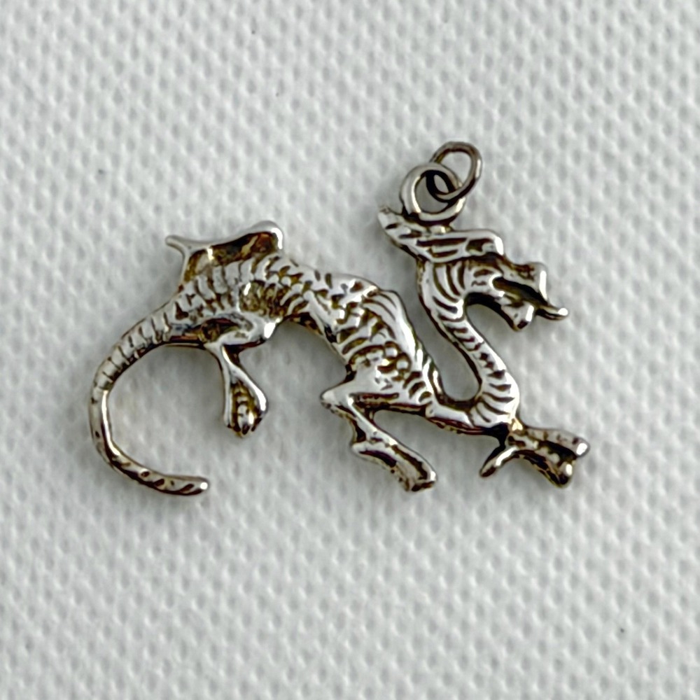 Unbranded Silver Dragon Pendant Charm OS